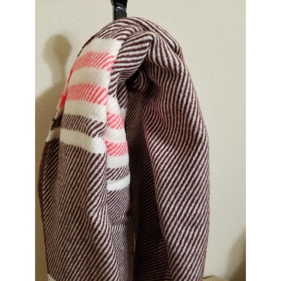 GAP NWT Women's Scarf Scarves 76' x 25' Color Brown Pink - Picture 3 of 8
